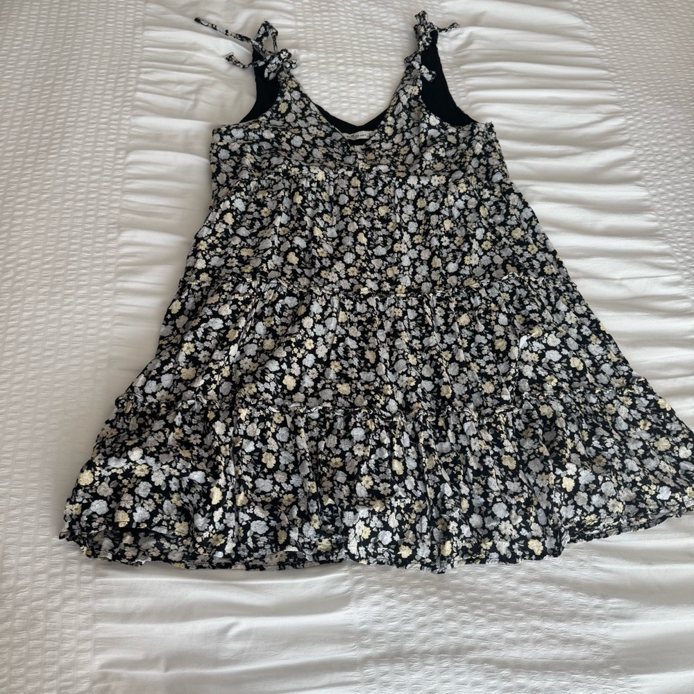 Hollister black floral V-Neck tie tank Sundress size small - Picture 11 of 14